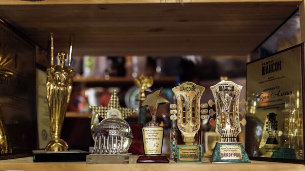 Как появились Голубые береты — о становлении легендарного ансамбля Как появились Голубые береты — о становлении легендарного ансамбля - Sputnik Кыргызстан