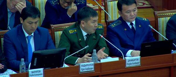 Шадиевди ким качырган? Жогорку Кеңештеги талаштын видеосу - Sputnik Кыргызстан