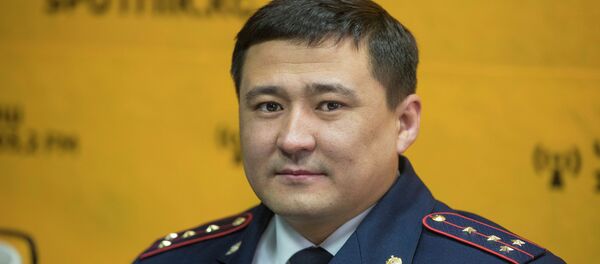 ЖКККББнын мониторинг борборунун жетекчисинин орун басары Медербек Шабданов. Архив ЖКККББнын мониторинг борборунун жетекчисинин орун басары Медербек Шабданов. Архив - Sputnik Кыргызстан