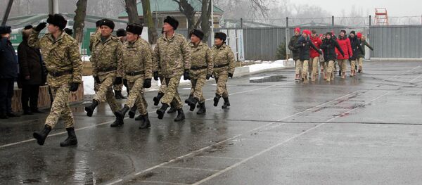 Праздничные мероприятия, посвященные 30-летию вывода советских войск из Афганистана в авиабазе ОДКБ Кант - Sputnik Кыргызстан