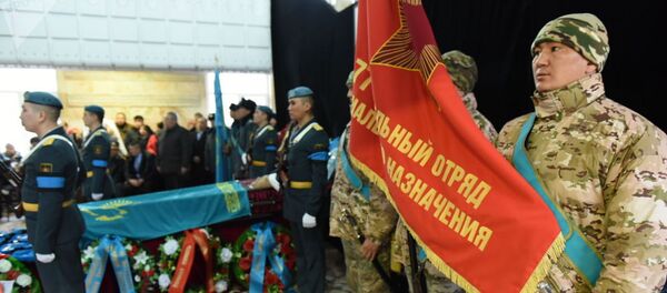 Похороны Бориса Керимбаева Похороны Бориса Керимбаева - Sputnik Кыргызстан