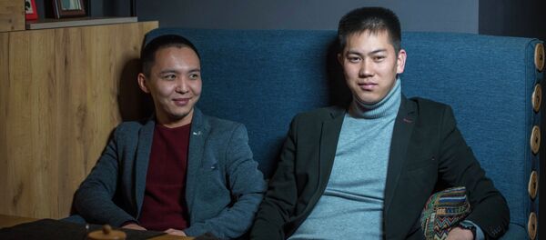 Предприниматели Жанболот Эламан уулу и Талгат Жаныбаев - Sputnik Кыргызстан