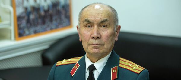Военный хирург, полковник медицинской службы Кадырбек Токтомбаев - Sputnik Кыргызстан
