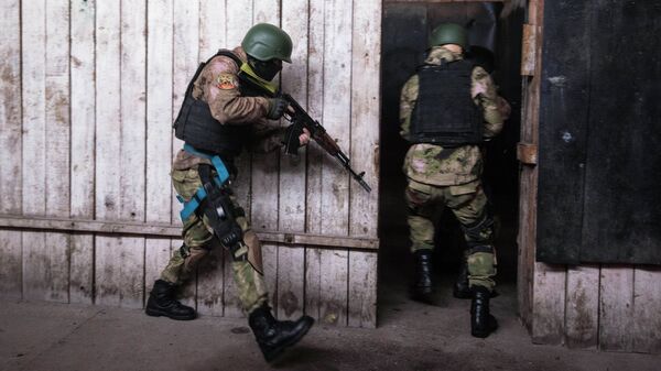 Бойцы спецназа на учениях. Архивное фото - Sputnik Кыргызстан