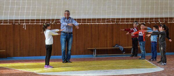 Дене тарбия сабагы. Архив - Sputnik Кыргызстан