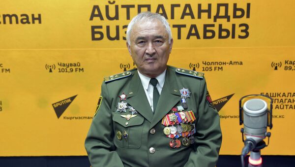 Кавалер орденов Красной Звезды, ветеран Сайфуддин Азизов - Sputnik Кыргызстан