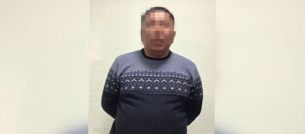 Дарыгерлерди алдап жүргөн! УКМК жалган кызматкеринин видеосун жарыялады Дарыгерлерди алдап жүргөн! УКМК жалган кызматкеринин видеосун жарыялады - Sputnik Кыргызстан