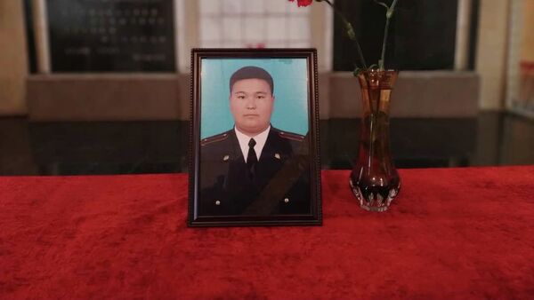 Сотрудник милиции Бейшембай Боронбай уулу погиб в ДТП - Sputnik Кыргызстан