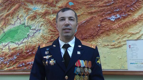 Видеопоздравление начальника авиабазы Кант с 23 февраля на кыргызском языке - Sputnik Кыргызстан