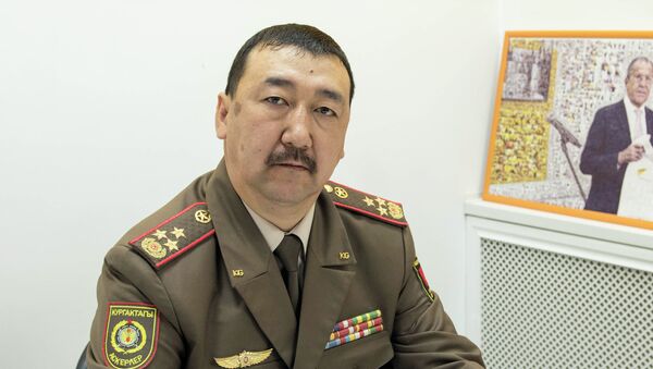 Командующий Сухопутными войсками ВС КР Алмазбек Карасартов - Sputnik Кыргызстан