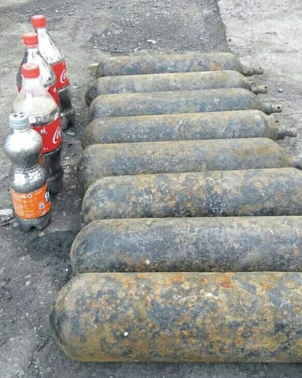 В Кадамджае из авто местного жителя изъяли 356 кг ртути — фото - Sputnik Кыргызстан