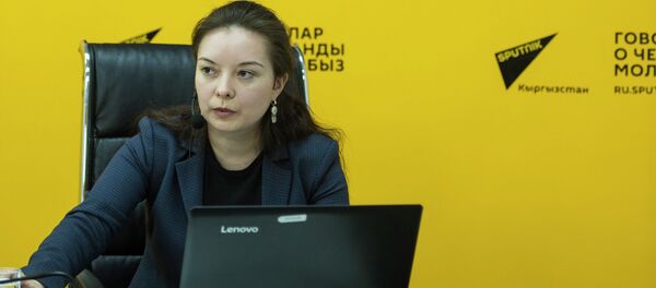 Обозреватель РИА Новости Вера Костамо во время мастер-класса в мультимедийном пресс-центре Sputnik Кыргызстан - Sputnik Кыргызстан