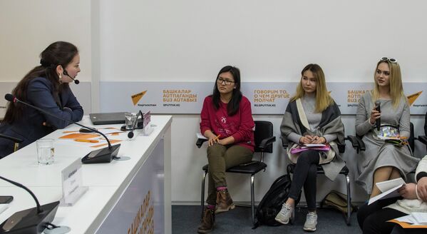 Мастер-класс для студентов факультета журналистики четырех вузов КР - Sputnik Кыргызстан