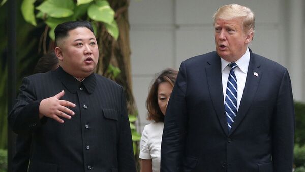 АКШнын президенти Дональд Трамп менен Түндүк Корея лидери Ким Чен Ын - Sputnik Кыргызстан