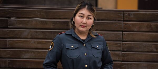 Старший инспектор по делам несовершеннолетних Токмокского ГОВД Гульзат Асаналиева - Sputnik Кыргызстан