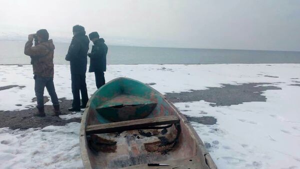 Поиски пропавших рыбаков в Джеты-Огузе - Sputnik Кыргызстан
