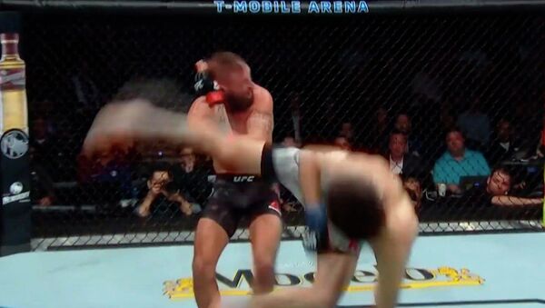 Дагестанец Магомедшарипов одолел американца Стивенса в UFC — видео боя - Sputnik Кыргызстан