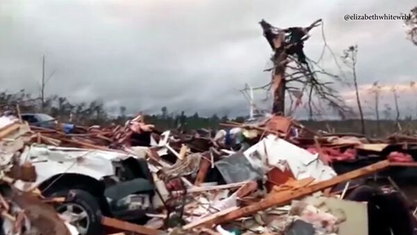 АКШдагы торнадо 22 кишинин өмүрүн алды. Каргашанын кесепети видеодо - Sputnik Кыргызстан