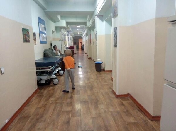 Ракка чалдыккан балдар сепсистен көп көз жумат. Жаңы онкоборборго зар бейтаптар Ракка чалдыккан балдар сепсистен көп көз жумат. Жаңы онкоборборго зар бейтаптар - Sputnik Кыргызстан