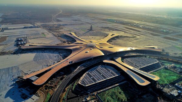 Кытайдын Пекин шаарына жакын жерде курулган дүйнөдөгү эң чоң Дасин аэропорту. Архив - Sputnik Кыргызстан
