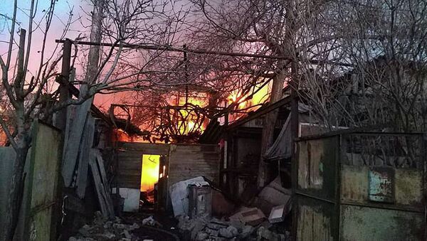 Пожар в жилом доме в Бишкеке - Sputnik Кыргызстан