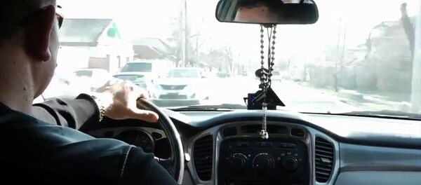 Как не нарушить ПДД. Поездка с инспектором по Бишкеку — видеотрансляция - Sputnik Кыргызстан