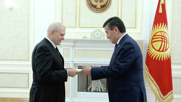 Президент Сооронбай Жээнбеков сегодня, 13 марта, принял верительные грамоты у послов пяти стран - Sputnik Кыргызстан