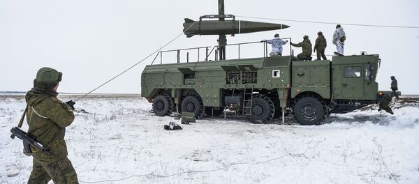 Пуск баллистической ракеты ОТРК Искандер-М с полигона Капустин Яр - Sputnik Кыргызстан