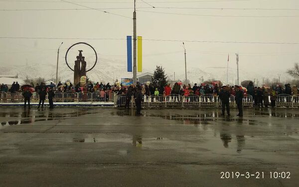 Нооруз майрамында 21-мартта Нарын шаарына кар жаады - Sputnik Кыргызстан