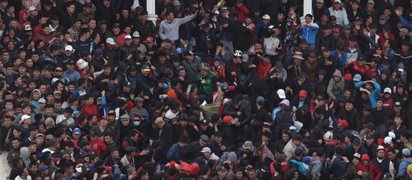 Война баклашками — на турнире по кок-бору произошла потасовка. Видео - Sputnik Кыргызстан