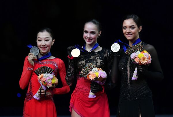 Российская фигуристка Загитова стала чемпионкой мира, а серебро у казахстанки - Sputnik Кыргызстан