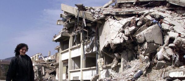 Бомбардировки Югославии силами НАТО в 1999 году. Архивное фото Бомбардировки Югославии силами НАТО в 1999 году. Архивное фото - Sputnik Кыргызстан