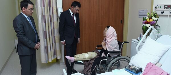 Маданият, маалымат жана туризм министри Азамат Жаманкулов Сауд Аравиянын Эр-Рияд шаарындагы ооруканада жаткан кыргызстандык жаачы Асланайым Ашированын ал-абалы менен таанышты Маданият, маалымат жана туризм министри Азамат Жаманкулов Сауд Аравиянын Эр-Рияд шаарындагы ооруканада жаткан кыргызстандык жаачы Асланайым Ашированын ал-абалы менен таанышты - Sputnik Кыргызстан