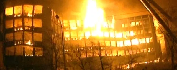 Силы НАТО уничтожили Югославию за 2,5 месяца — страшное видео Силы НАТО уничтожили Югославию за 2,5 месяца — страшное видео - Sputnik Кыргызстан