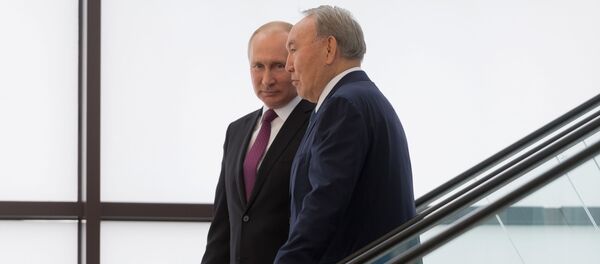 Президент России Владимир Путин и президент Казахстана Нурсултан Назарбаев. Архивное фото Президент России Владимир Путин и президент Казахстана Нурсултан Назарбаев. Архивное фото - Sputnik Кыргызстан