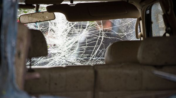 Автомобиль поврежденный в результате ДТП. Архивное фото - Sputnik Кыргызстан
