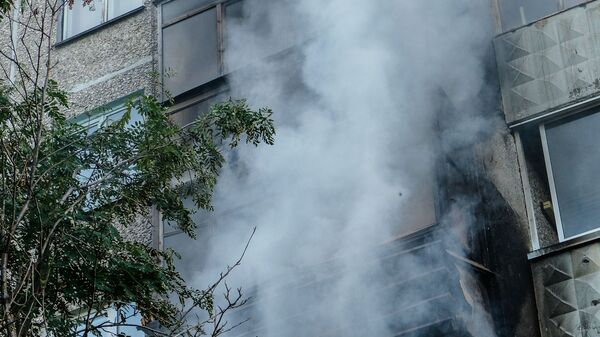 Пожар в квартире многоэтажного дома. Архивное фото - Sputnik Кыргызстан