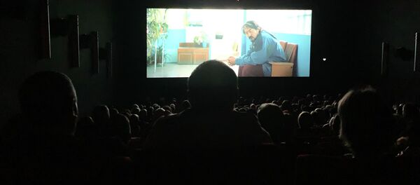 Премьера картины Сулейман-гора российского режиссера Елизаветы Стишовой в кинотеатре Октябрь. Архивное фото - Sputnik Кыргызстан