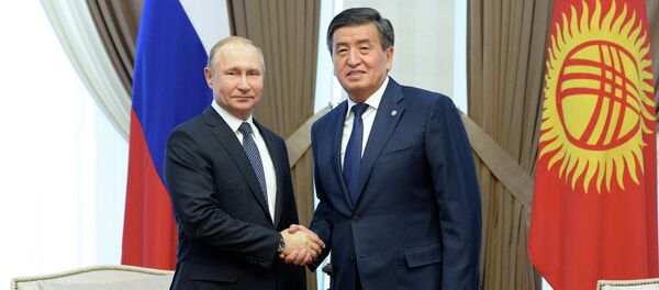 Президент Кыргызстана Сооронбай Жээнбеков и президент Российской Федерации Владимир Путин. Архивное фото - Sputnik Кыргызстан