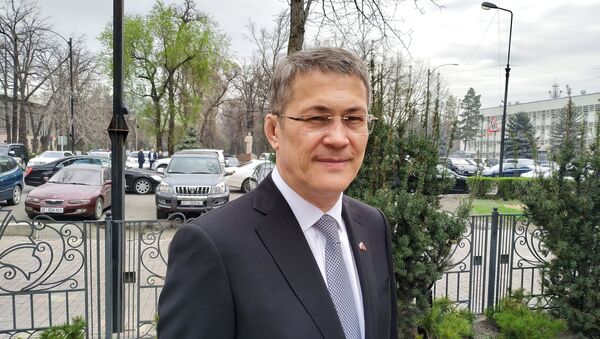 Временно исполняющий обязанности главы Республики Башкортостан Радий Хабиров - Sputnik Кыргызстан