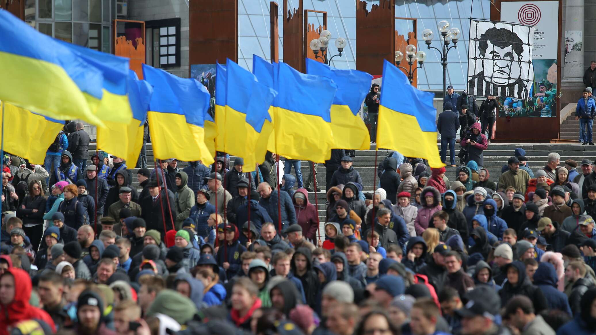 Создание АнтиРоссии с накачкой вооружения — Путин о Крыме