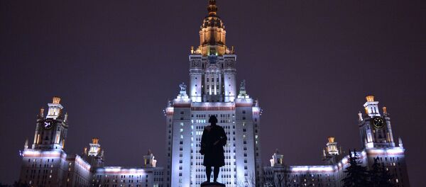 Михаил Ломоносов атындагы Москва мамлекеттик университетинин (МГУ) имараты. Архив Михаил Ломоносов атындагы Москва мамлекеттик университетинин (МГУ) имараты. Архив - Sputnik Кыргызстан