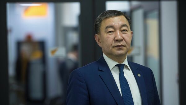Председатель государственного комитета промышленности, энергетики и недропользования Жыргалбек Сагынбаев - Sputnik Кыргызстан