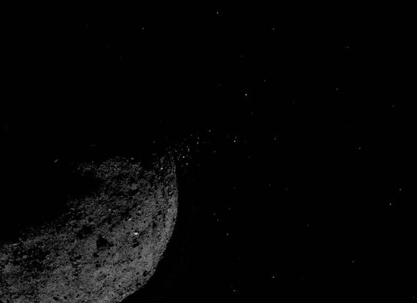 Снимок астероида Bennu, сделанный зондом OSIRIS-REx  - Sputnik Кыргызстан