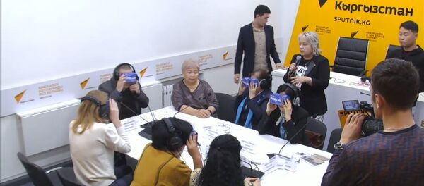 Бишкекчане увидели мир глазами аутистов — это может сделать каждый. Видео Бишкекчане увидели мир глазами аутистов — это может сделать каждый. Видео - Sputnik Кыргызстан