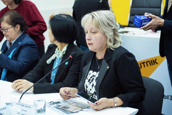 Круглый стол Испытание для многих семей — как помочь детям-аутистам в КР - Sputnik Кыргызстан