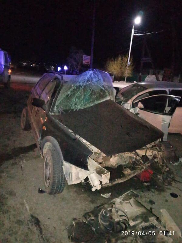 В страшном ДТП на Иссык-Куле девочка потеряла родителей и братьев. Фото - Sputnik Кыргызстан