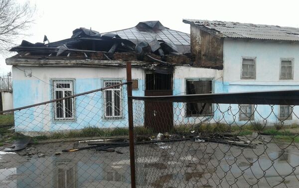В этом здании размещались две правозащитные организации, сообщила представитель одной из них Диляра Нарова - Sputnik Кыргызстан