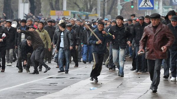 Бишкектеги апрель окуясы учурундагы митингдер. Архив - Sputnik Кыргызстан