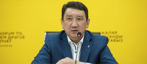 Президент Федерации хоккея КР Анвар Оморканов Президент Федерации хоккея КР Анвар Оморканов - Sputnik Кыргызстан